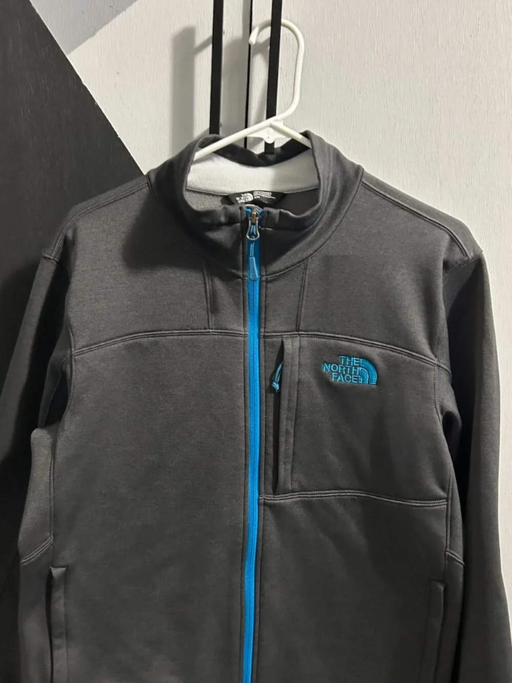 The North Face Gray Softshell Full Zip Sweatshirt Jacket Outdoor Men's Size M‎